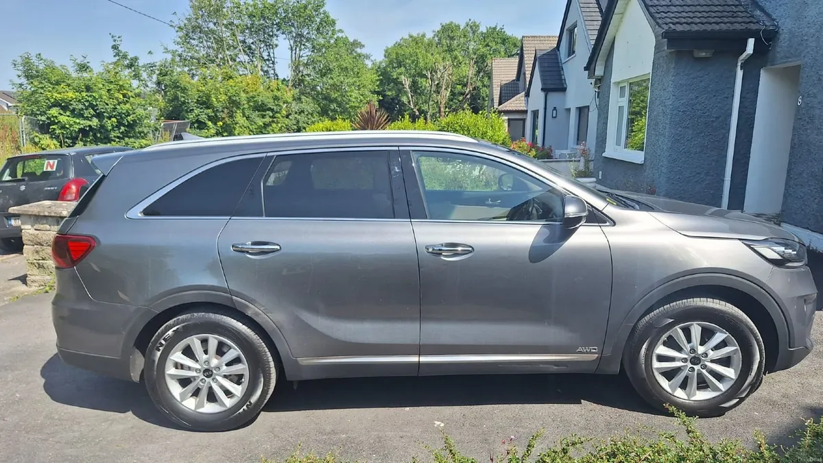 Kia Sorento 2018 - Image 2
