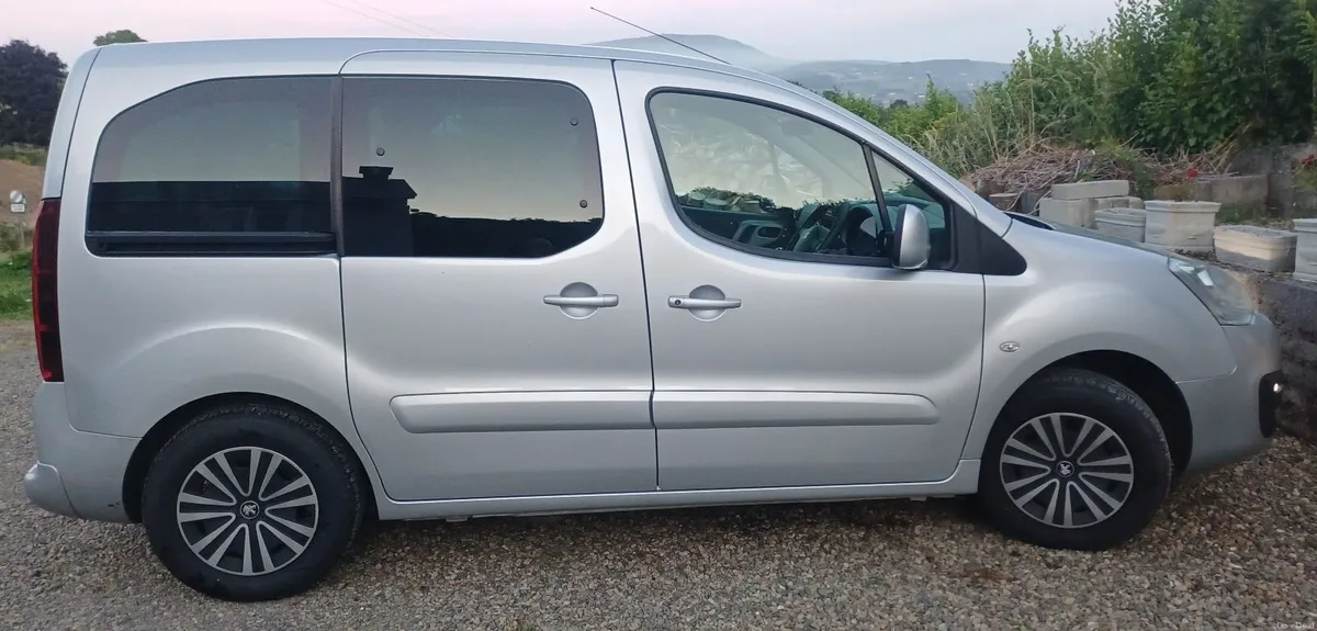 Peugeot Partner Horizon  2017  Wheelchair - Image 4