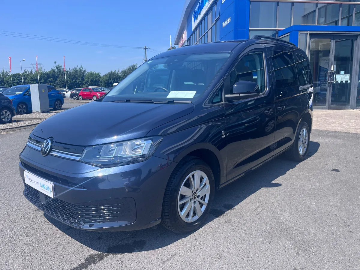 2024 VW Caddy Maxi Wheelchair Access - Image 3