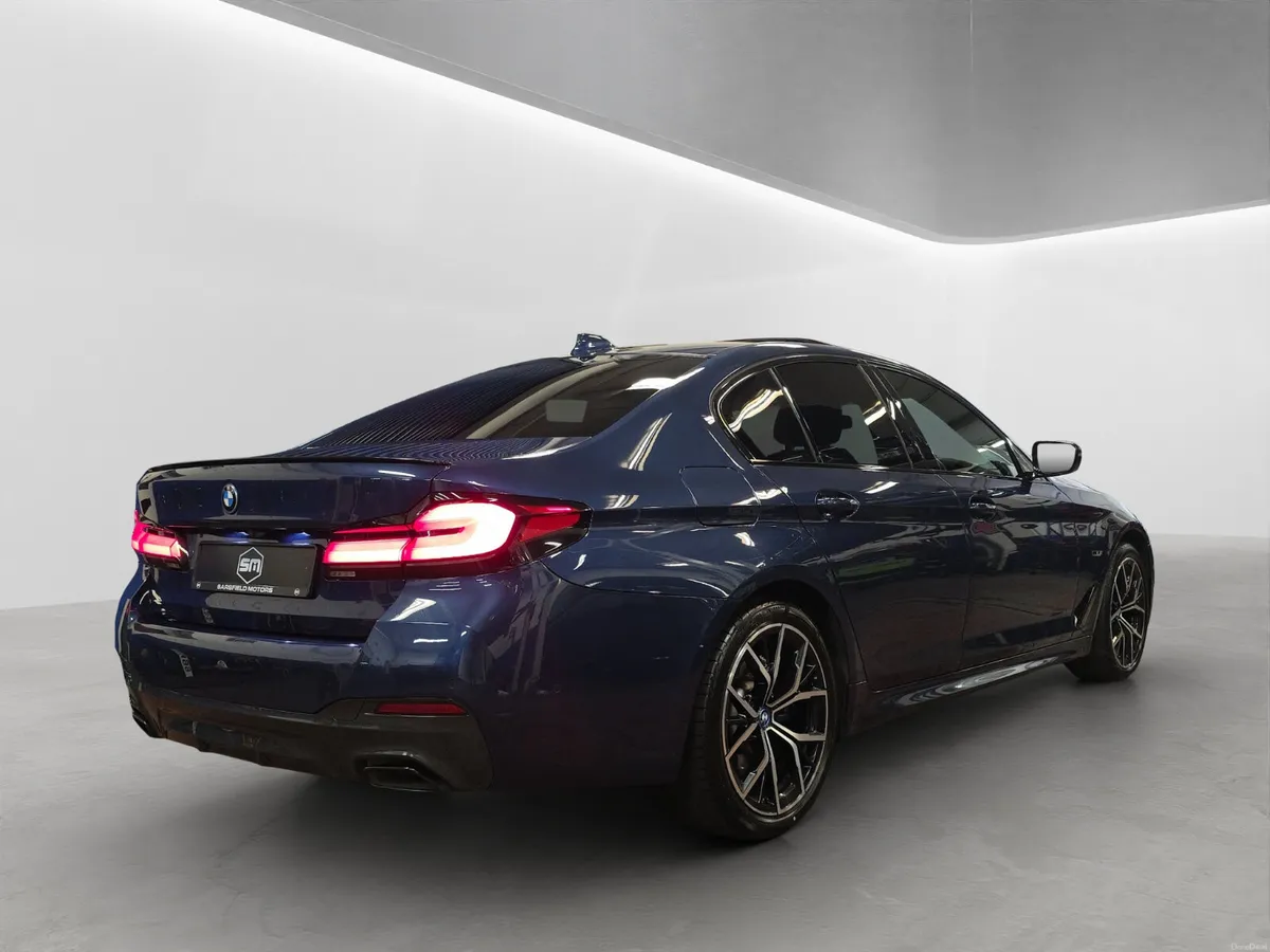 2023 BMW 530E M-SPORT - Image 6