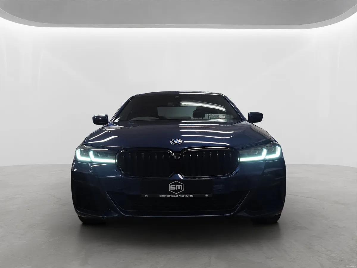 2023 BMW 530E M-SPORT - Image 2