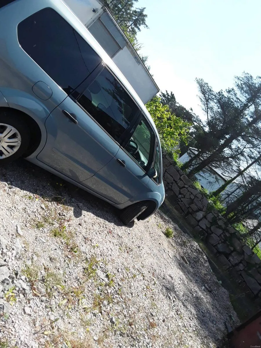 Ford Galaxy 7 Seater - Image 3