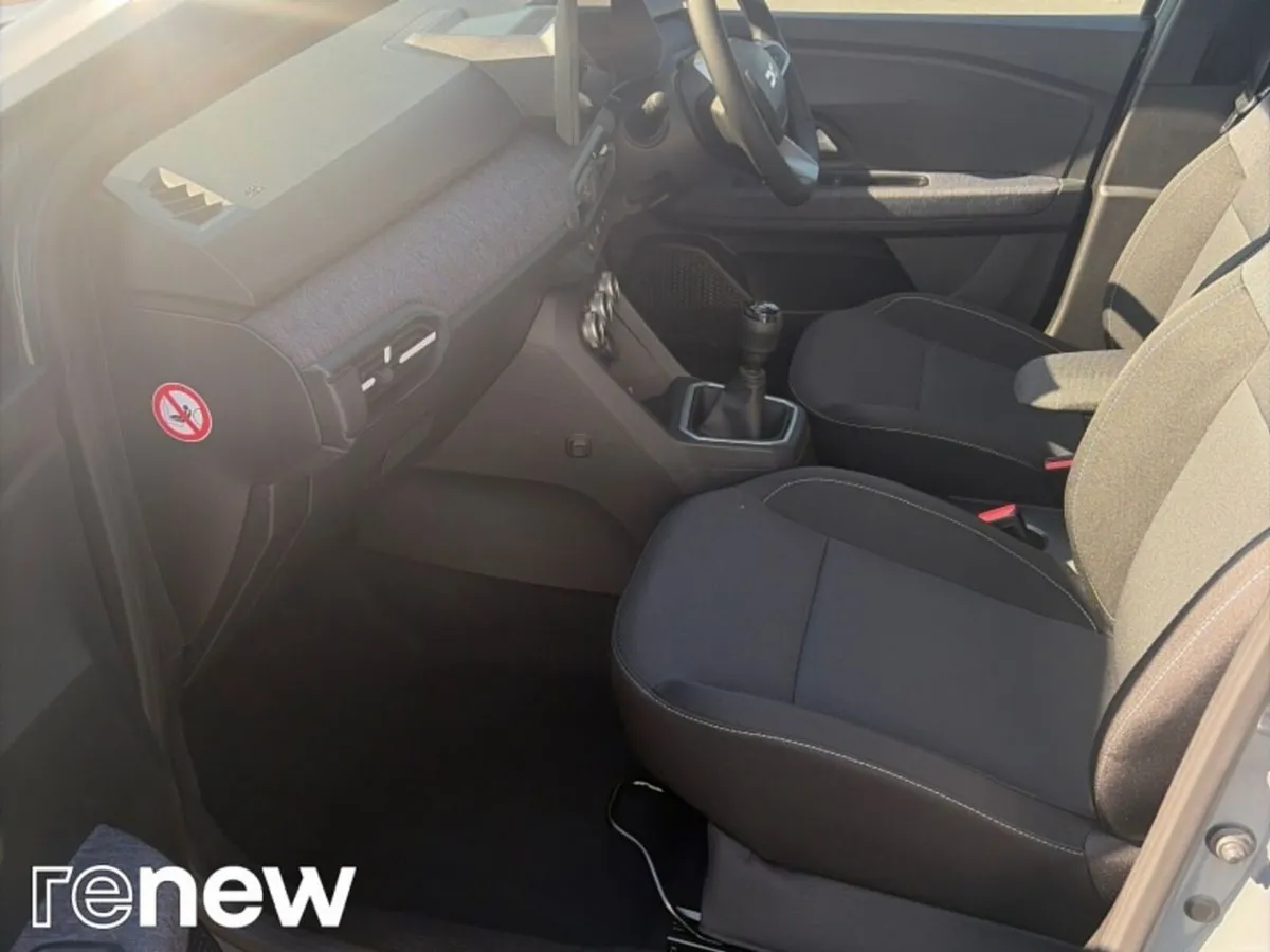 Dacia Jogger *7 SEATER* EXPRESSION 1.0 TCE 110 BHP - Image 5