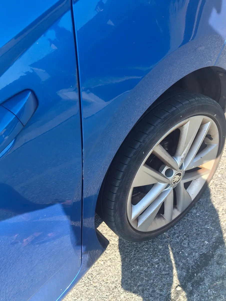 Skoda Fabia 2015 - Image 2