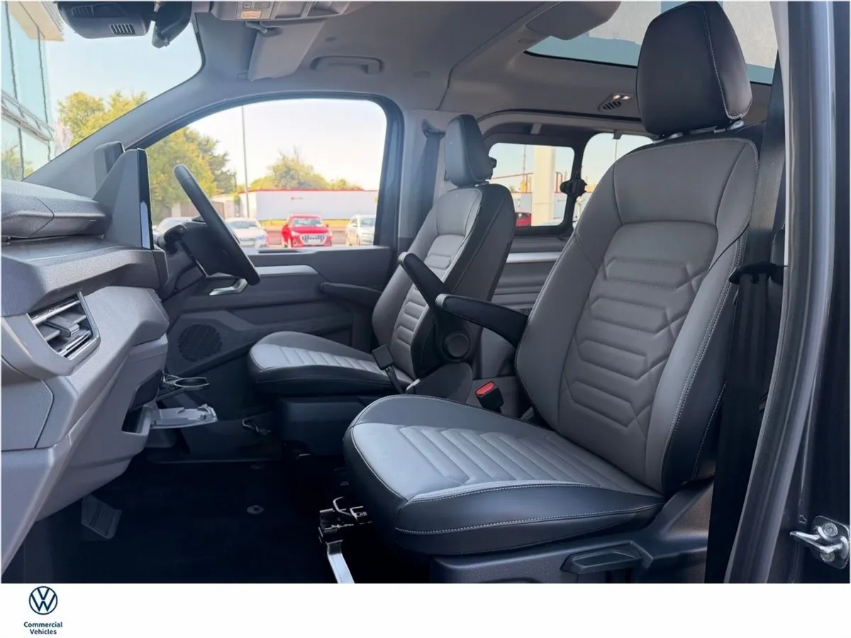 Volkswagen Caravelle STYLE PHEV LWB 230HP AUTO 8 S - Image 4