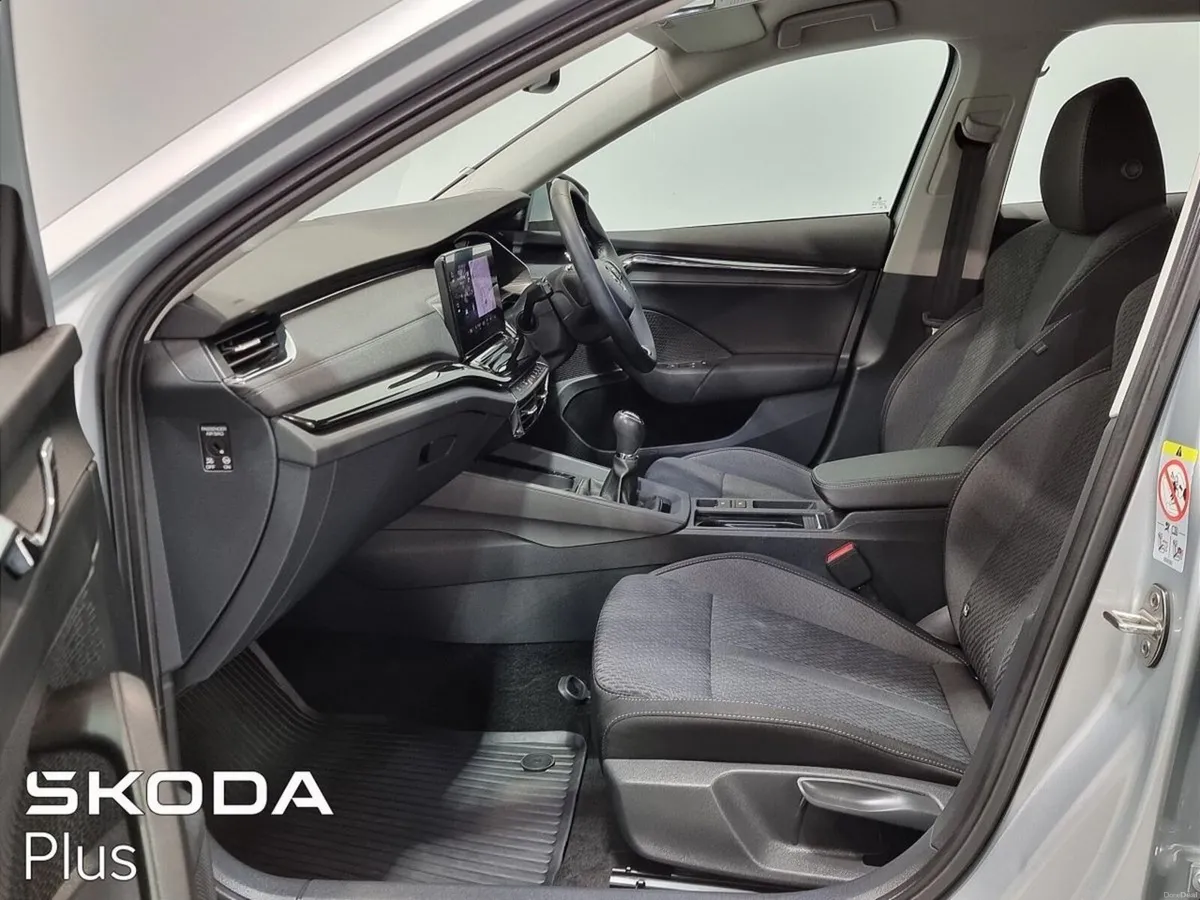 Skoda Octavia ** COMBI ** STYLE ** 1.5TSI 150HP ** - Image 4