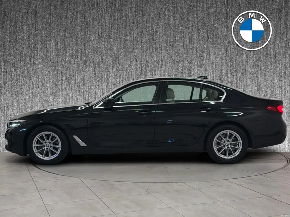 BMW 5-Series 520d SE AUTO 4DR - Image 3