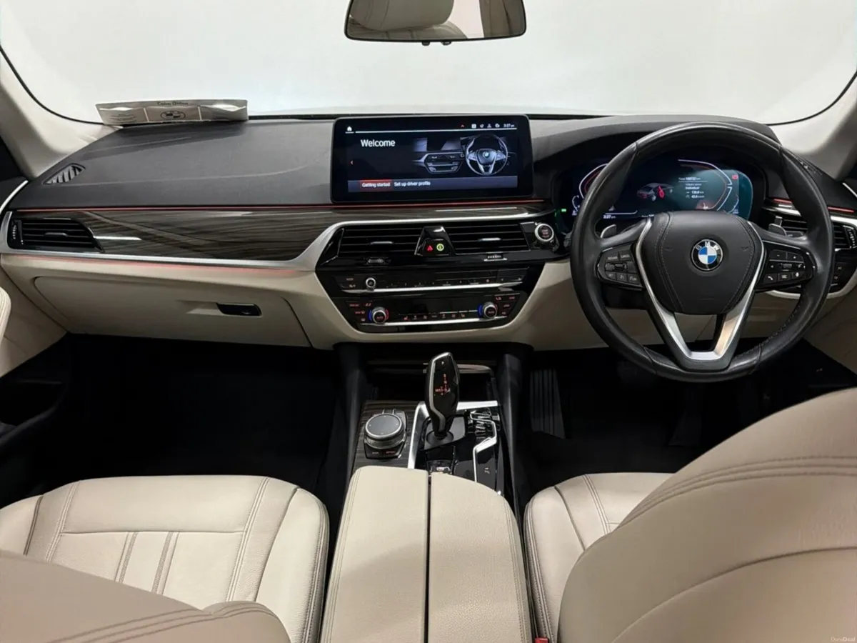 BMW 5-Series 520d SE AUTO 4DR - Image 4