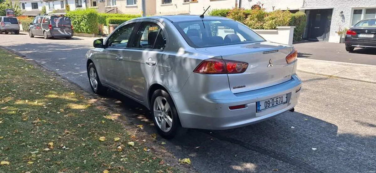 2009 Mitsubishi Lancer - Image 3