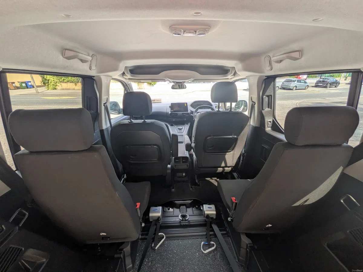 Wheelchair Accessible 2023 Peugeot Rifter LWB - Image 2