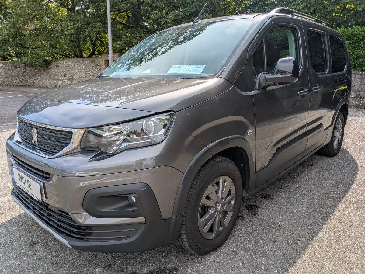 Wheelchair Accessible 2023 Peugeot Rifter LWB - Image 1