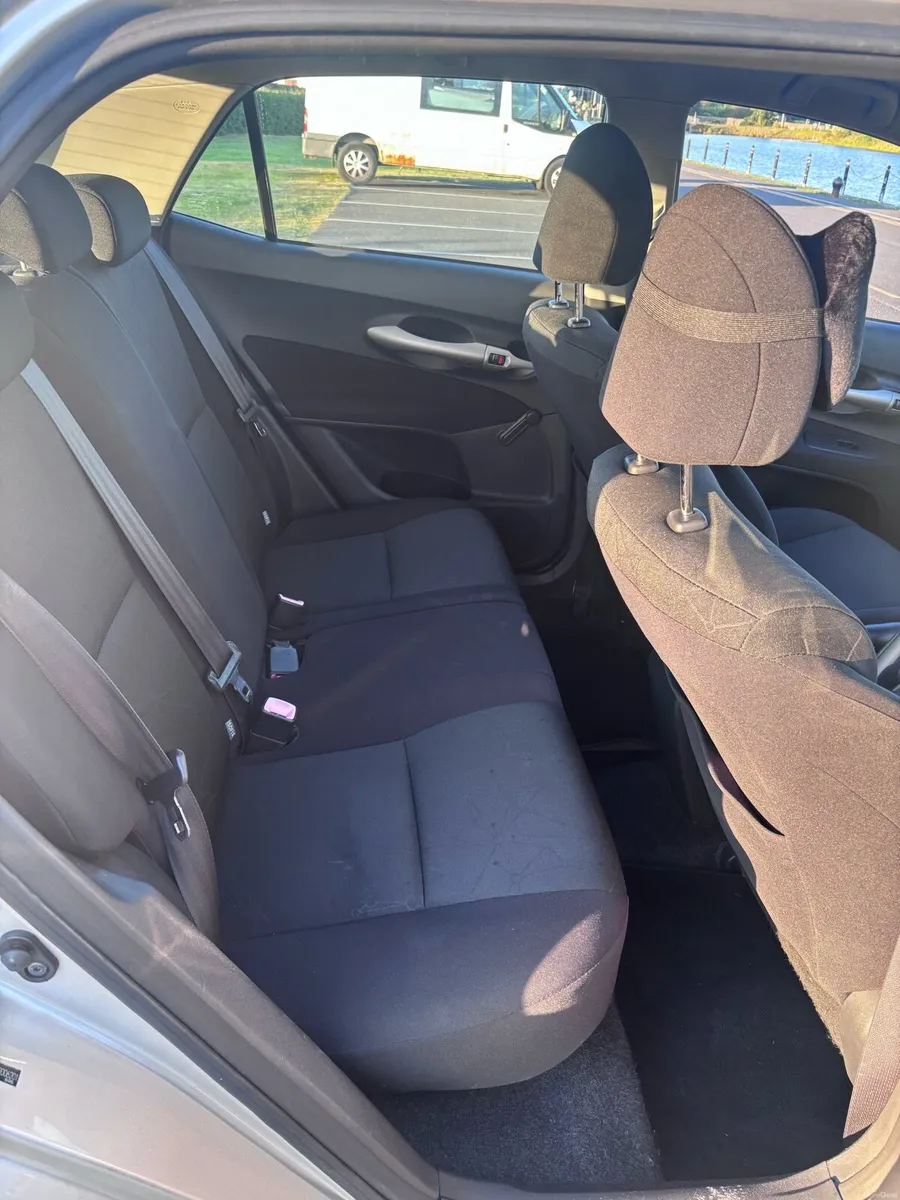 Toyota Auris 1.4 petrol 2007 - Image 6