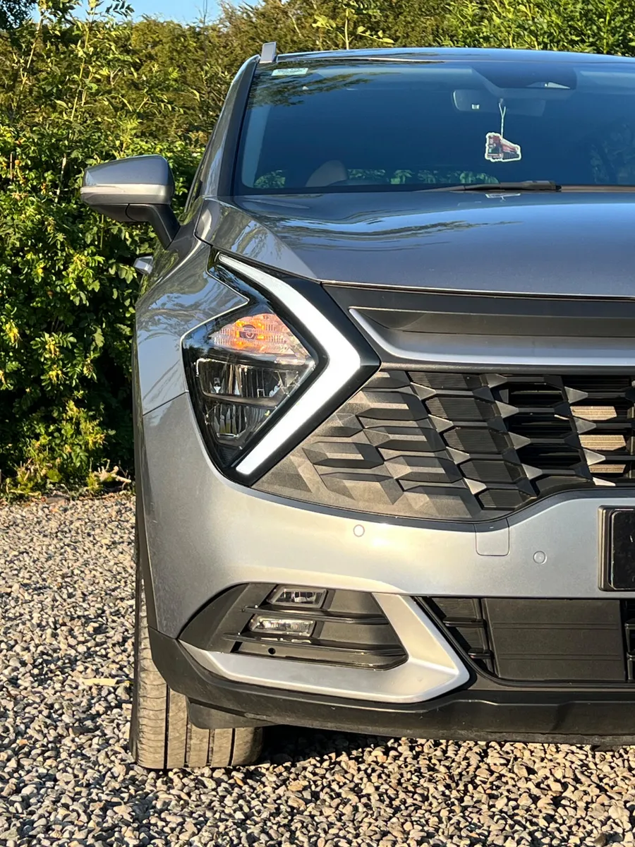 2022 Kia Sportage PHEV 265PS Plug-In Hybrid 4WD - Image 6