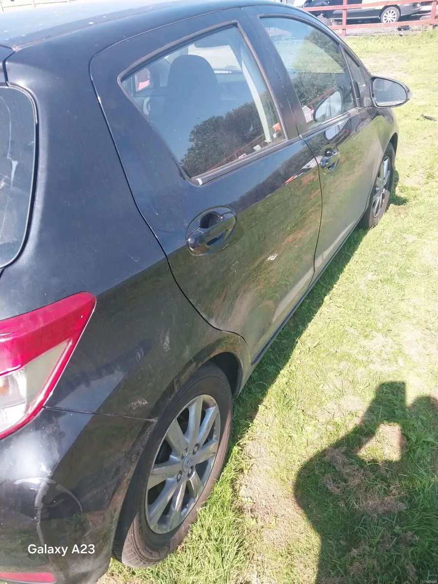 Toyota Yaris - Image 3