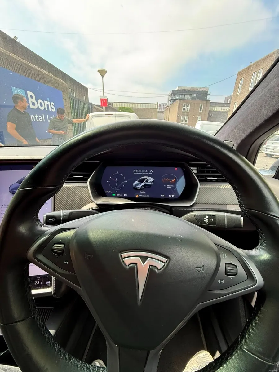 Tesla Model X 2020 - 6 Seaters - Image 5