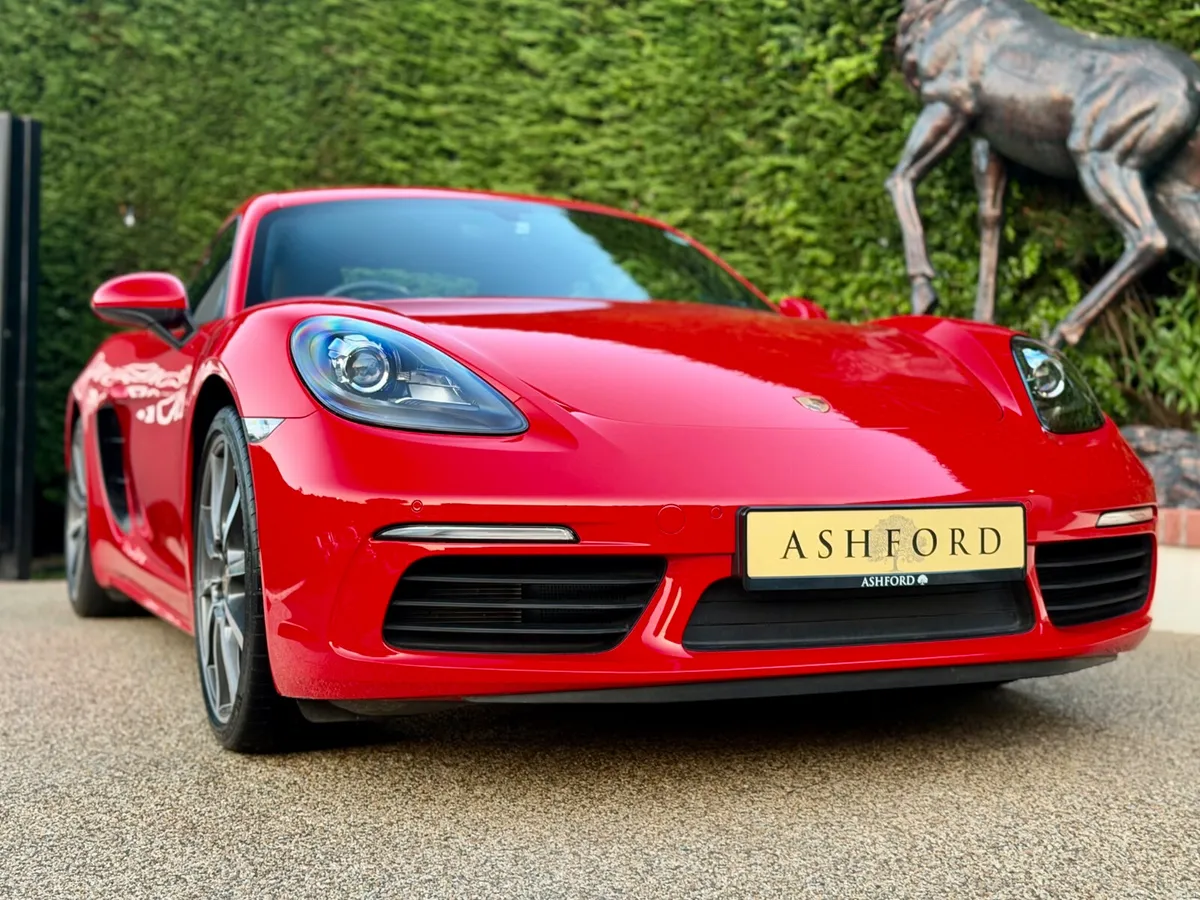 Porsche cayman 2.0 PDK guards red - Image 1