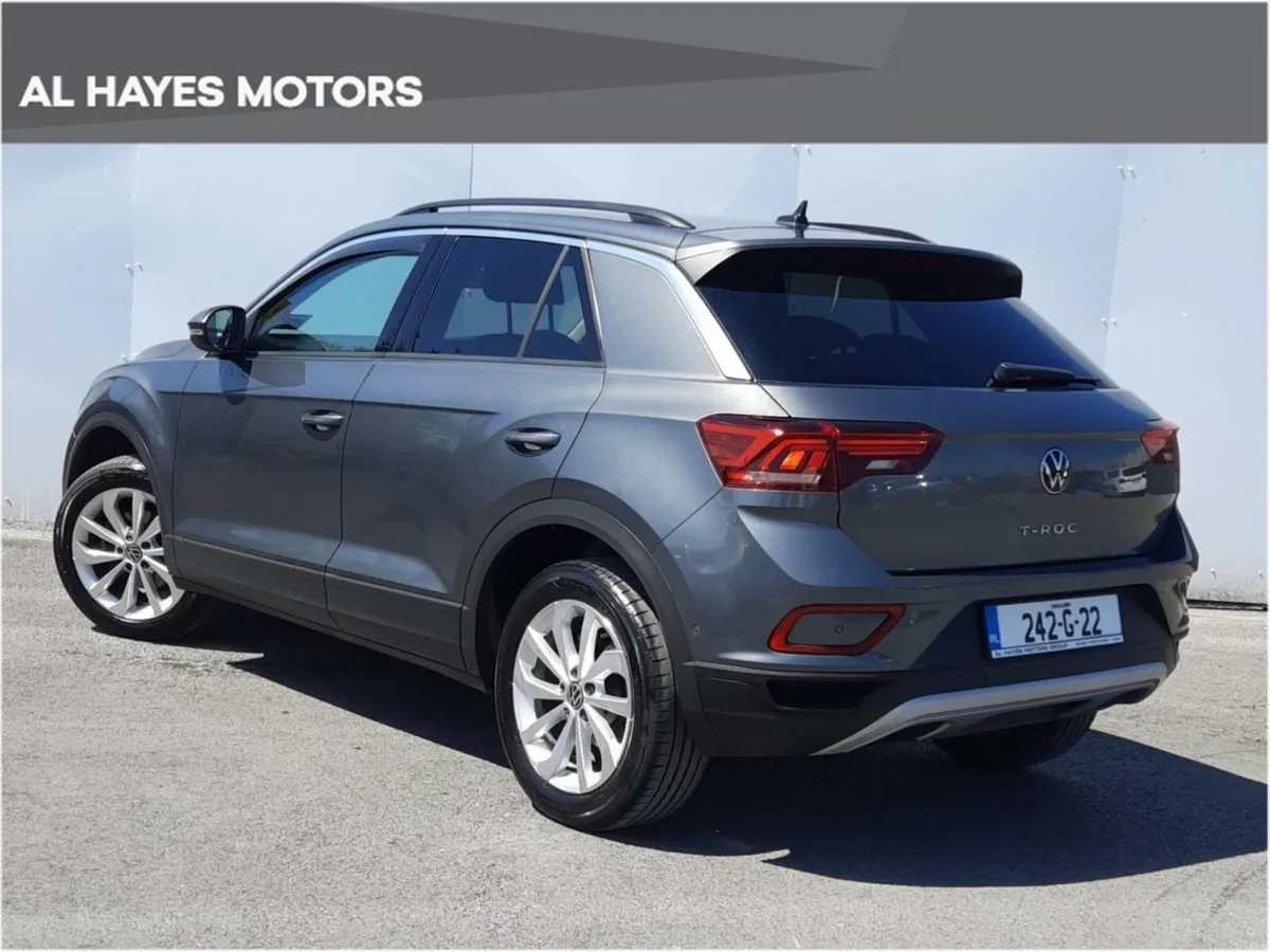 Volkswagen T-Roc **LIKE NEW** EDITION 75 2.0TDI  1 - Image 3