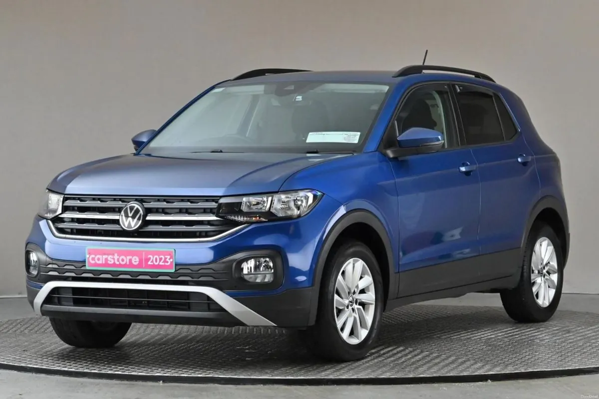 Volkswagen T-Cross 1.0 TSI LIFE 5SPD **DIG DASH**C - Image 3