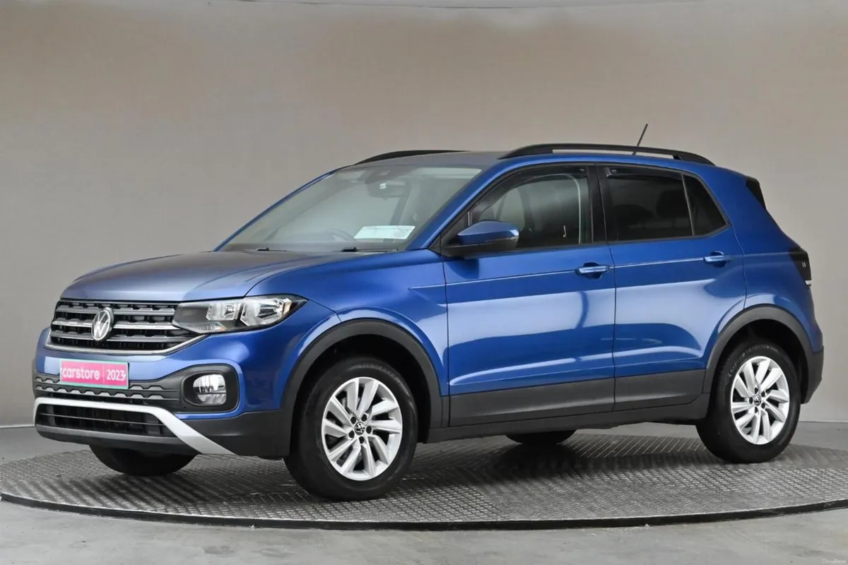 Volkswagen T-Cross 1.0 TSI LIFE 5SPD **DIG DASH**C - Image 4