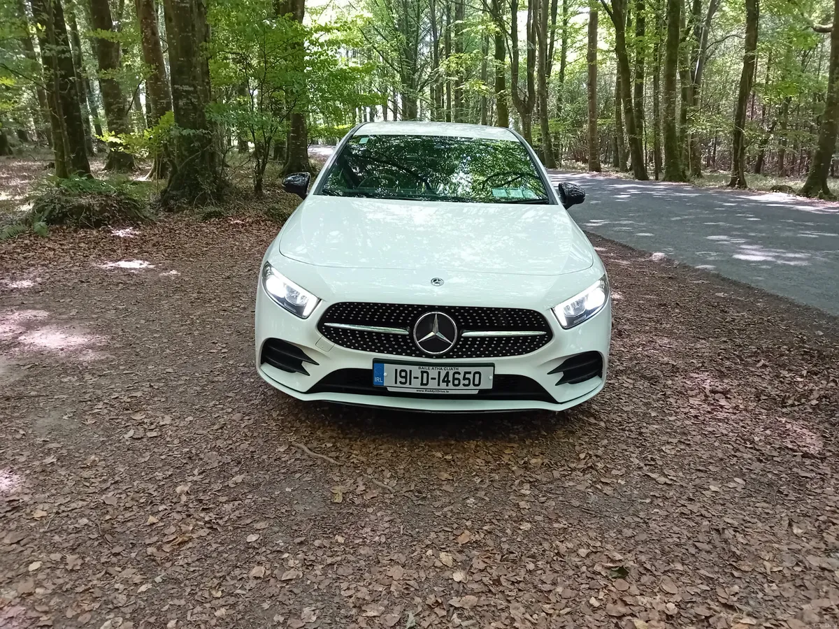 191 MERCEDES A180i T. AMG LINE AUTO 5 DOOR - Image 2