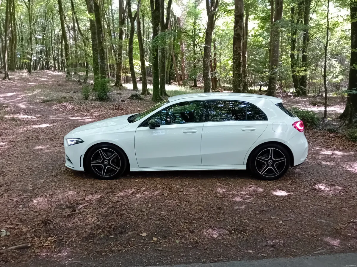 191 MERCEDES A180i T. AMG LINE AUTO 5 DOOR - Image 4