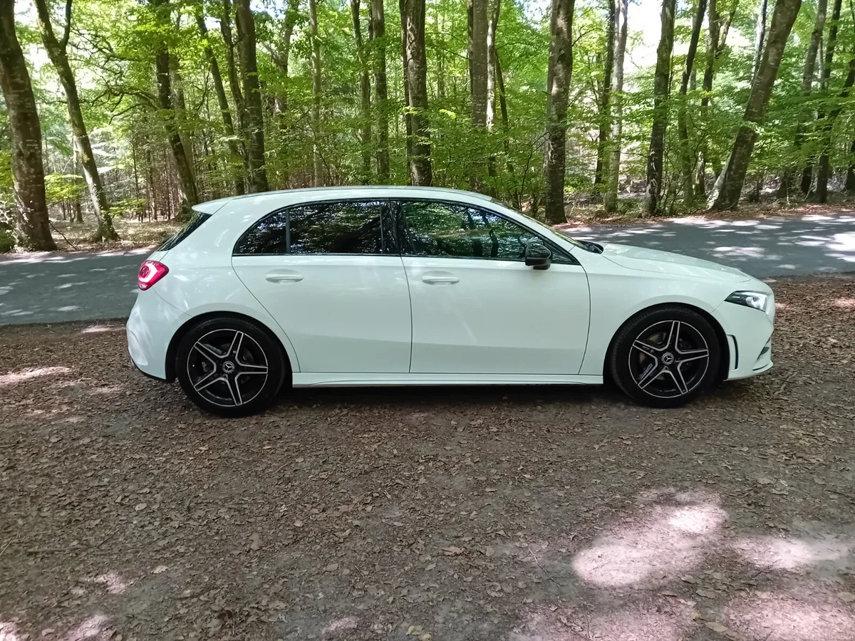 191 MERCEDES A180i T. AMG LINE AUTO 5 DOOR - Image 5