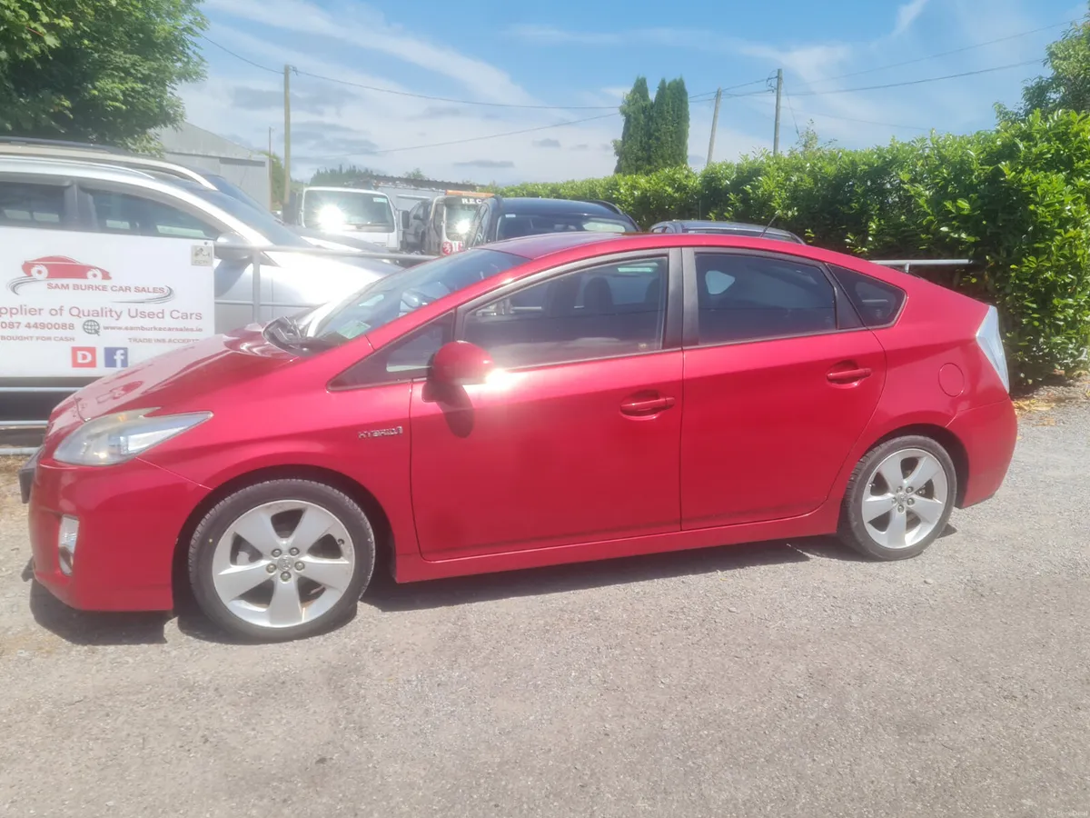 2012 Toyota Prius Hybrid New Nct Low Km's - Image 4