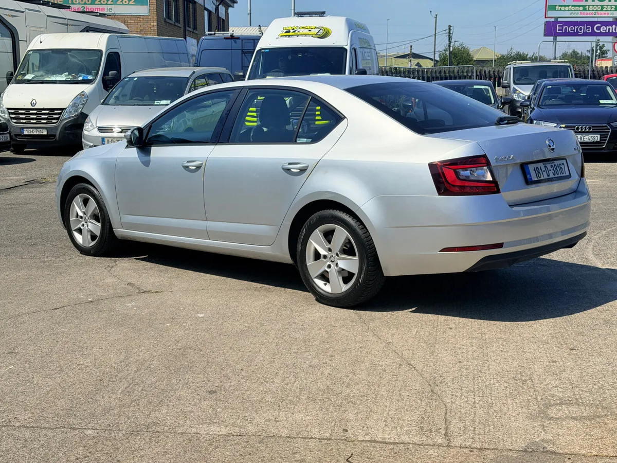 Skoda Octavia 1.6 TDI Ambition - Image 4