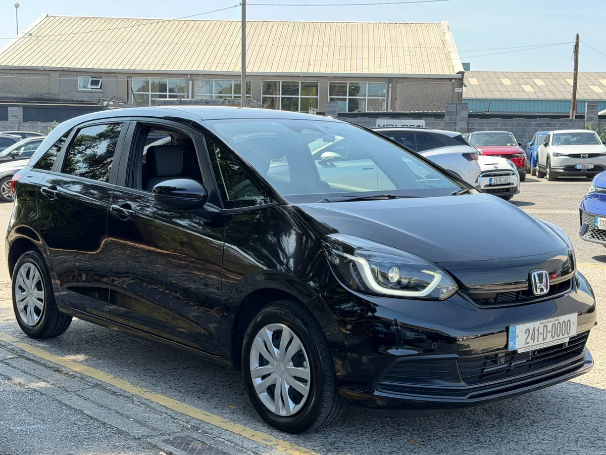 2024 Honda Fit. LOW MILES. HONDA SENSING - Image 6