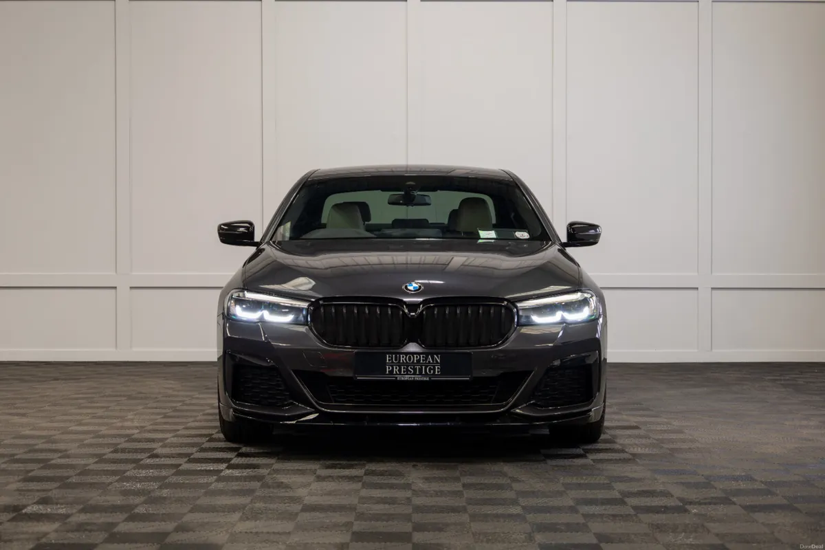 212 BMW 5-Series 520d M-Sport - Image 2