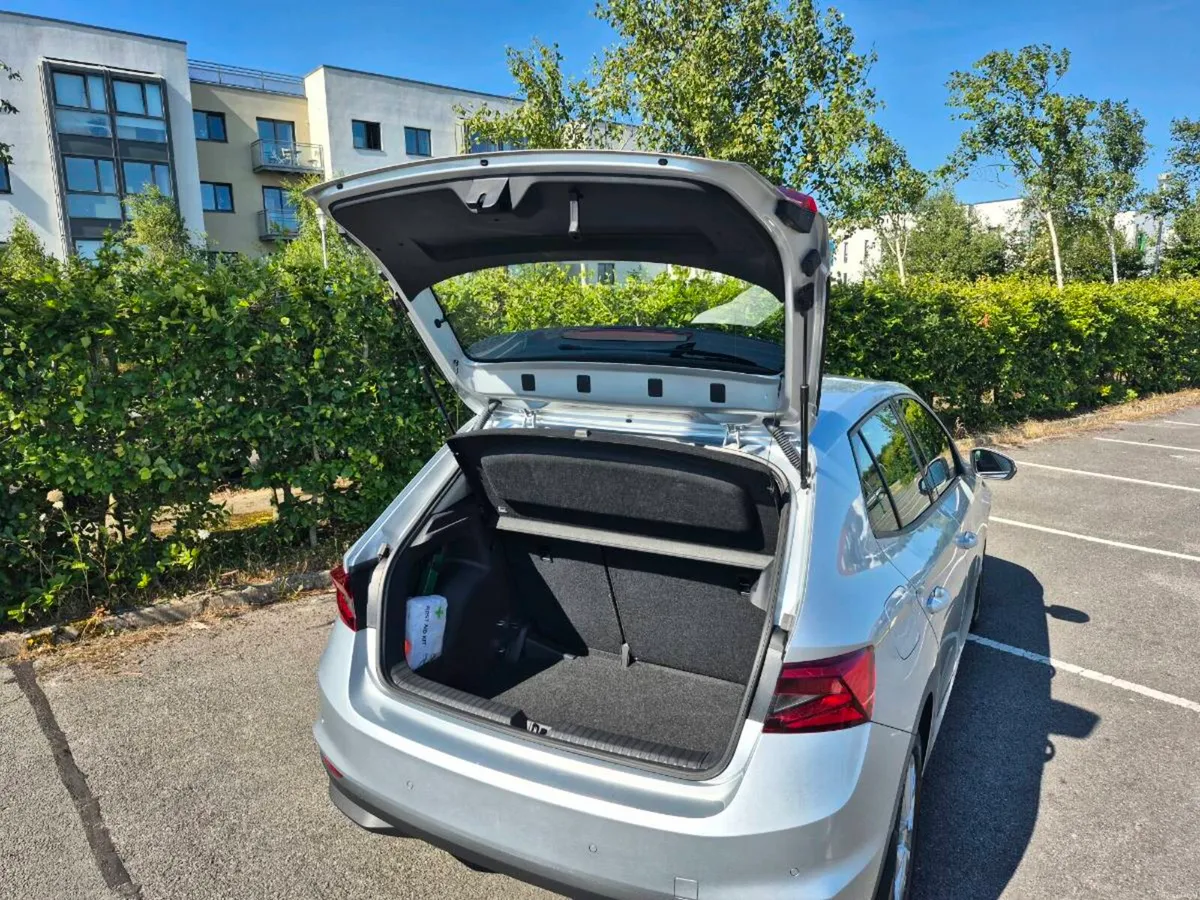 Skoda Fabia Ambition 1 litre petrol - Image 5