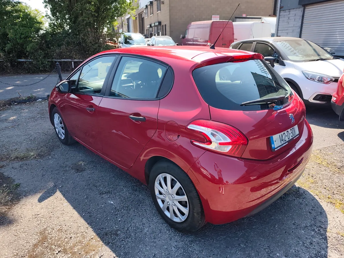 Peugeot 208 2014 - Image 6