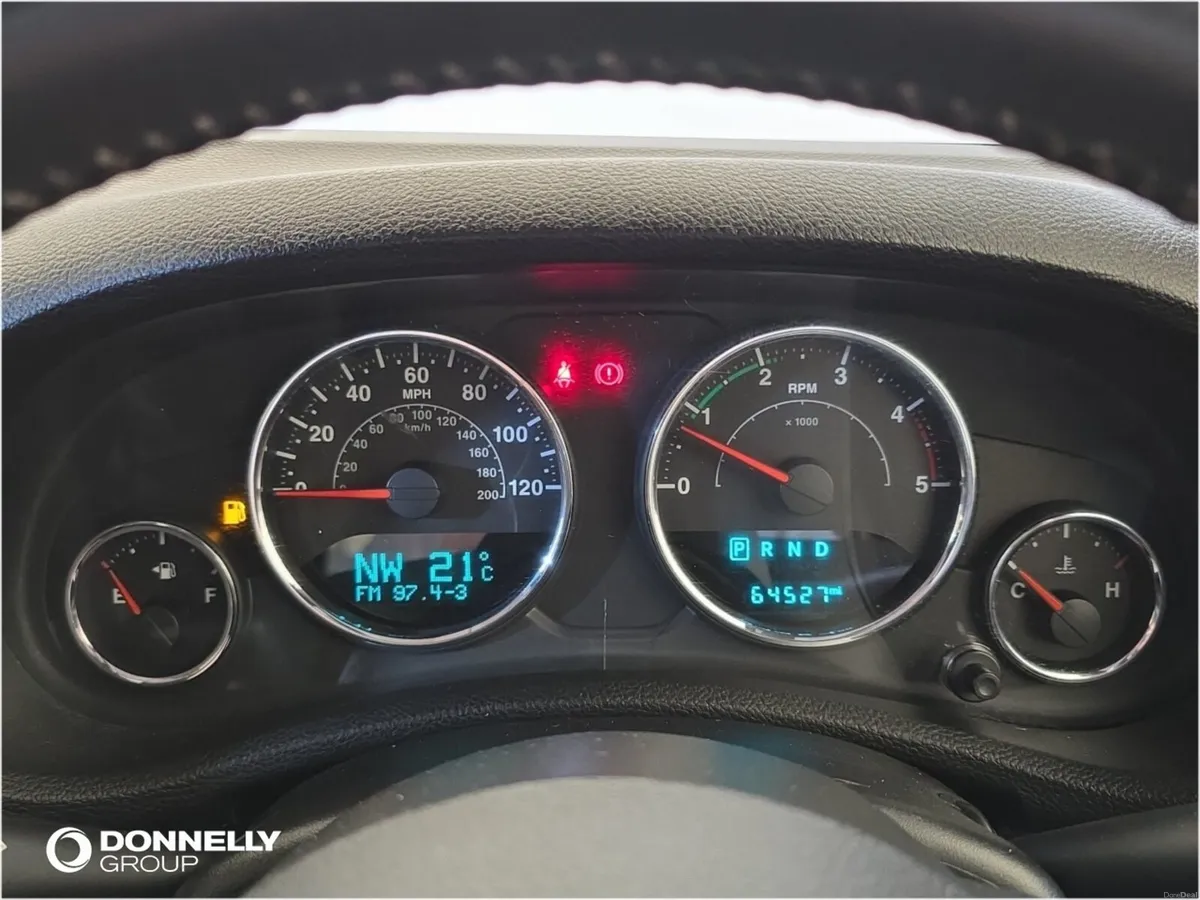 Jeep Wrangler Hard Top Diesel Overland - Image 6