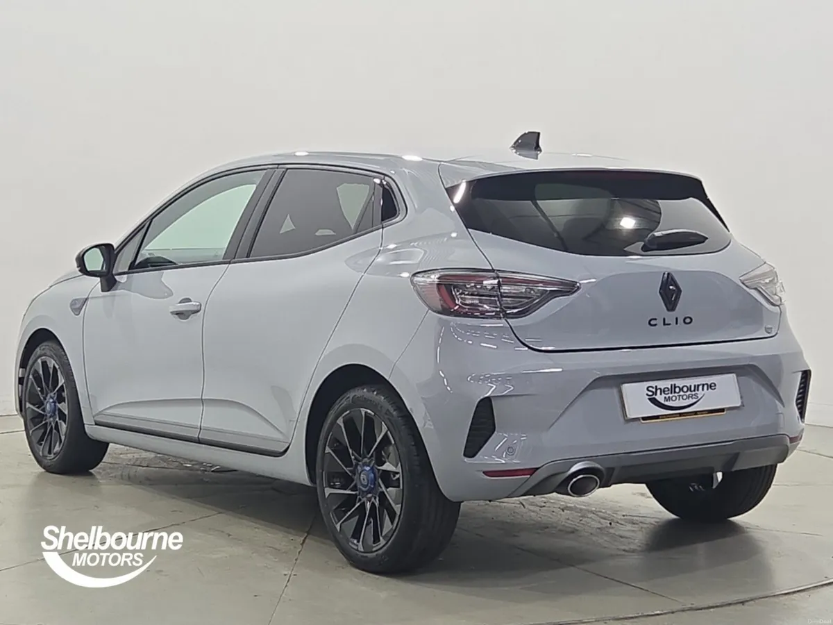 Renault Clio Hatchback Techno Esprit Alpine - Image 2