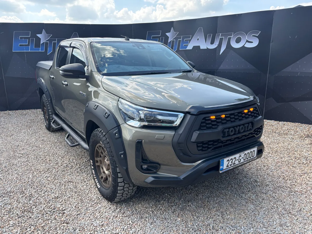 Toyota Hilux HUGE SPEC !! Automatic 2023 - Image 1