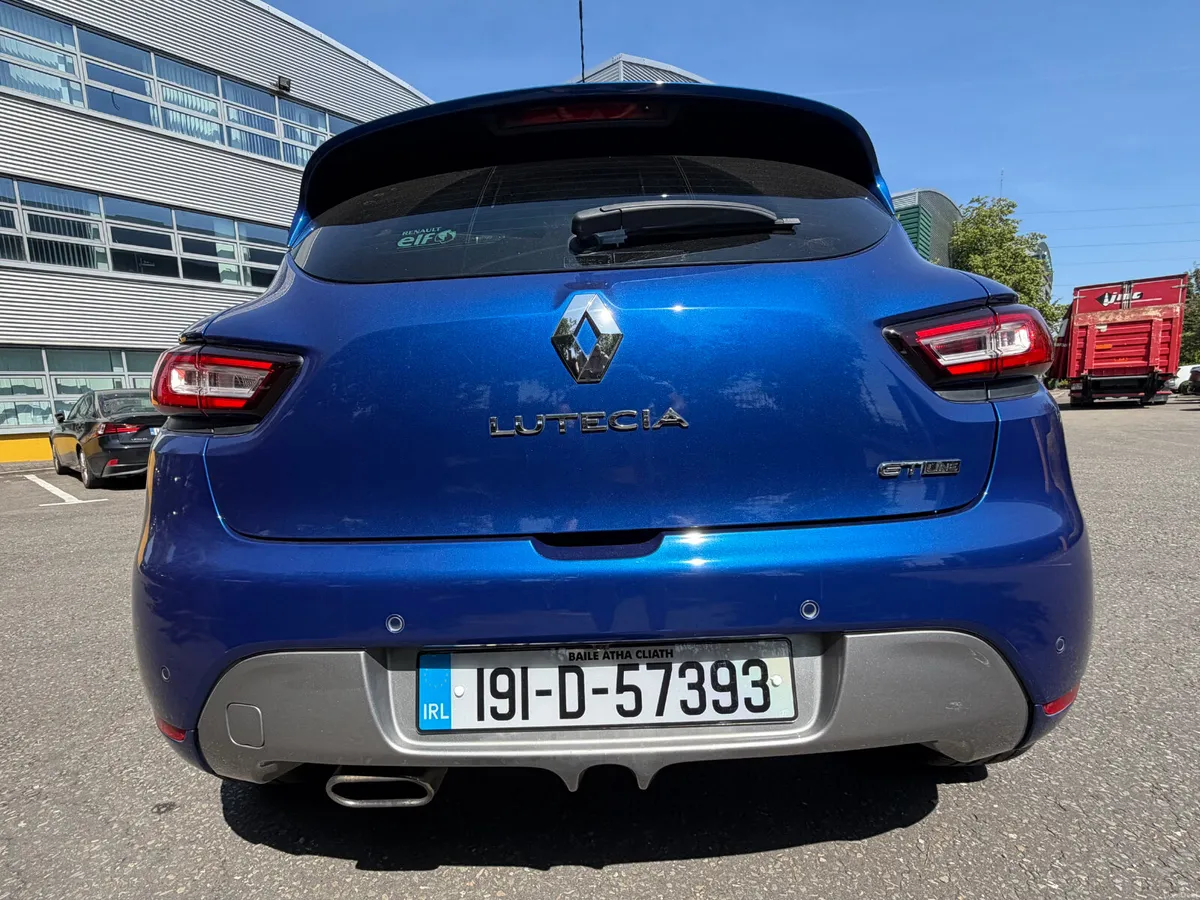 Renault Clio 1.2 Auto GT Line High Spec - Image 5