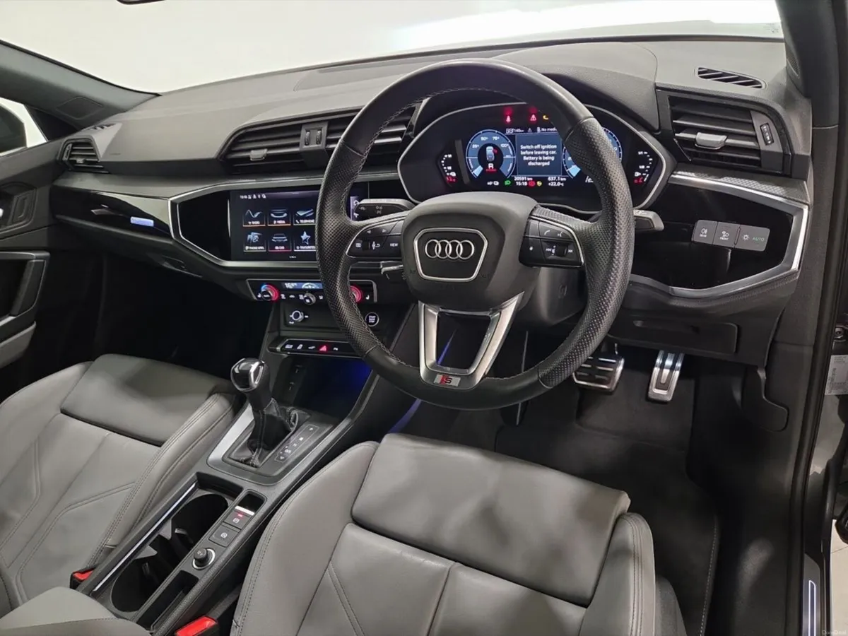 Audi Q3 45 TFSI E S Tronic S line - Image 6