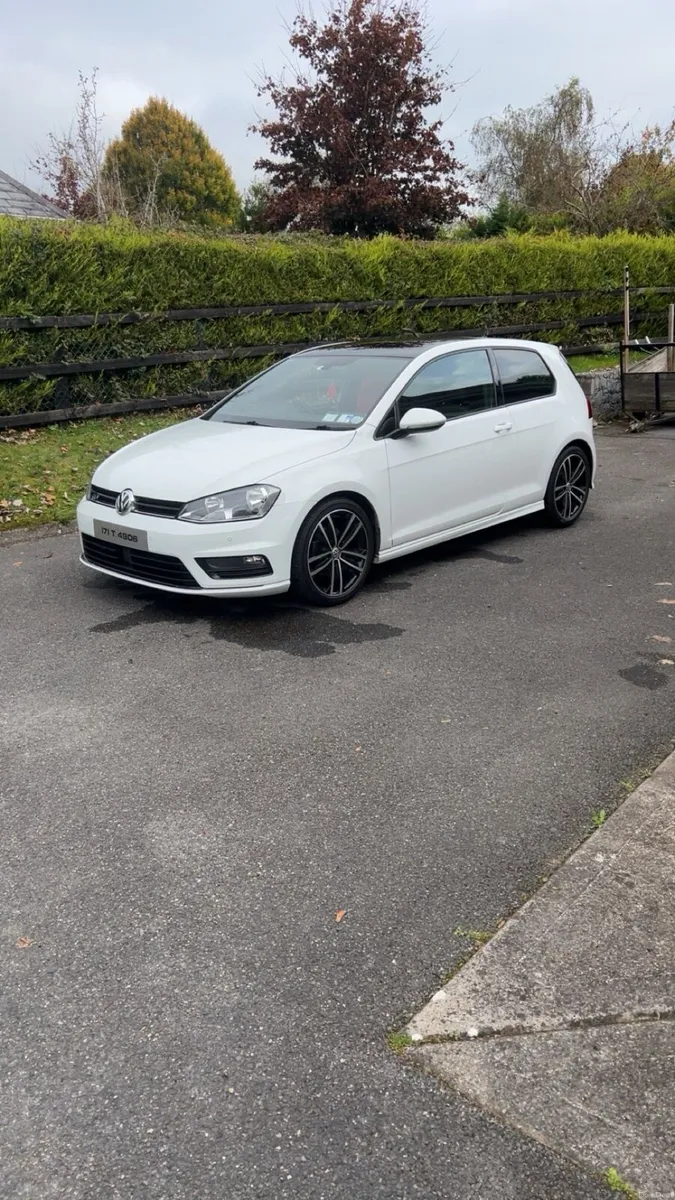 Volkswagen Golf R-Line - Image 3