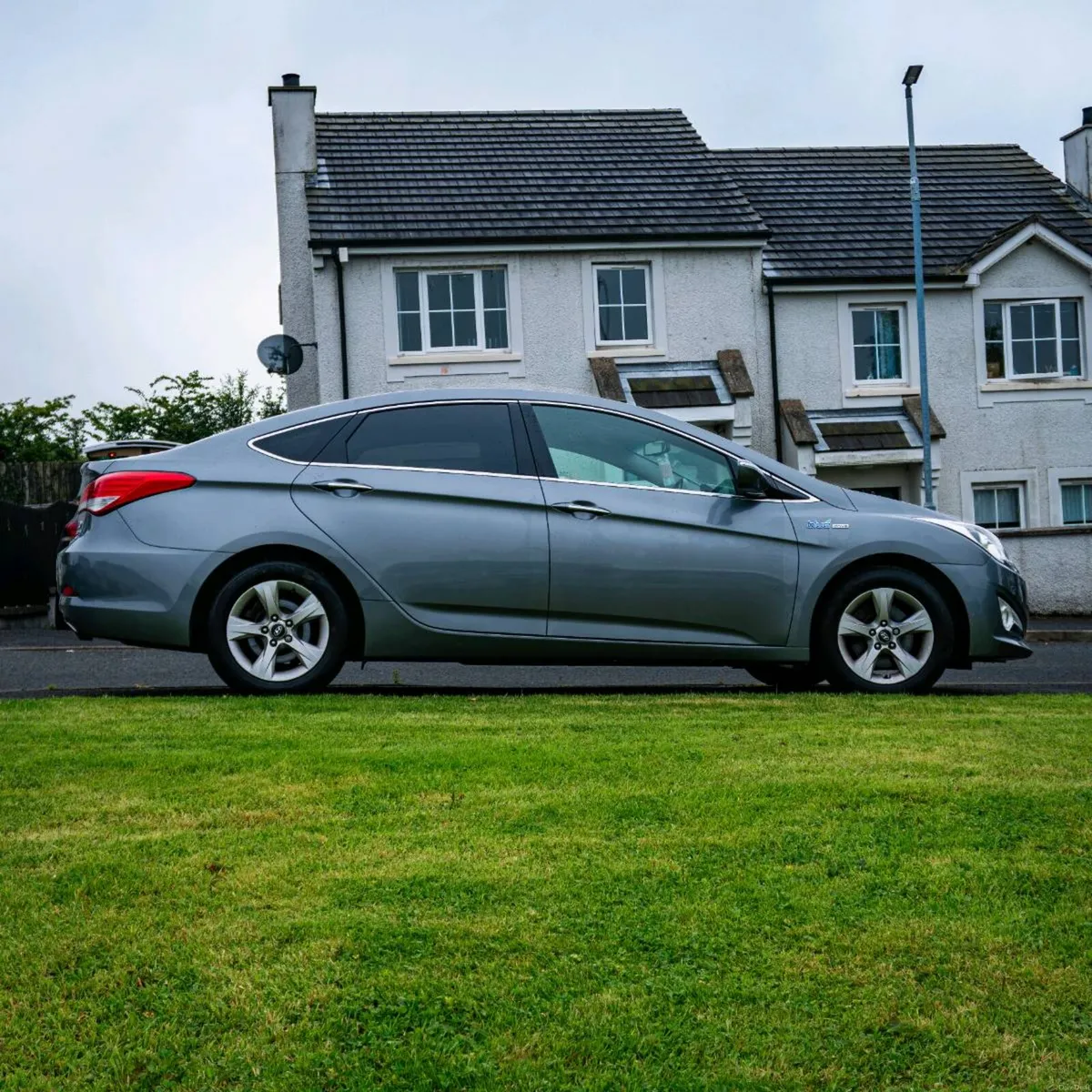 HYUNDAI I40 - Image 1