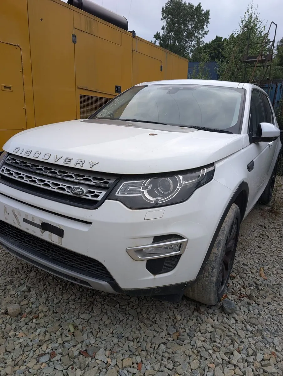 Land Rover Discovery Sport 2015 - Image 2