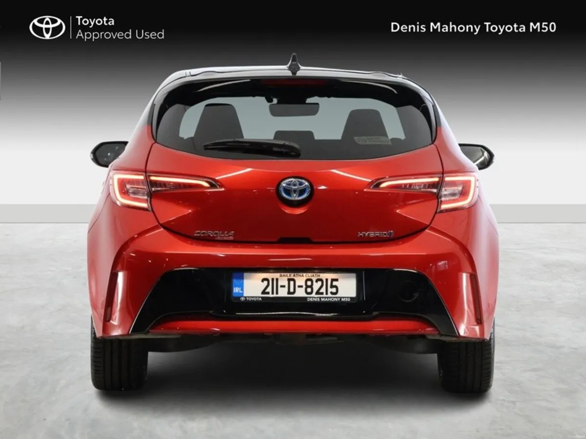 Toyota Corolla Luna Sport Hybrid Hatchback - Image 4