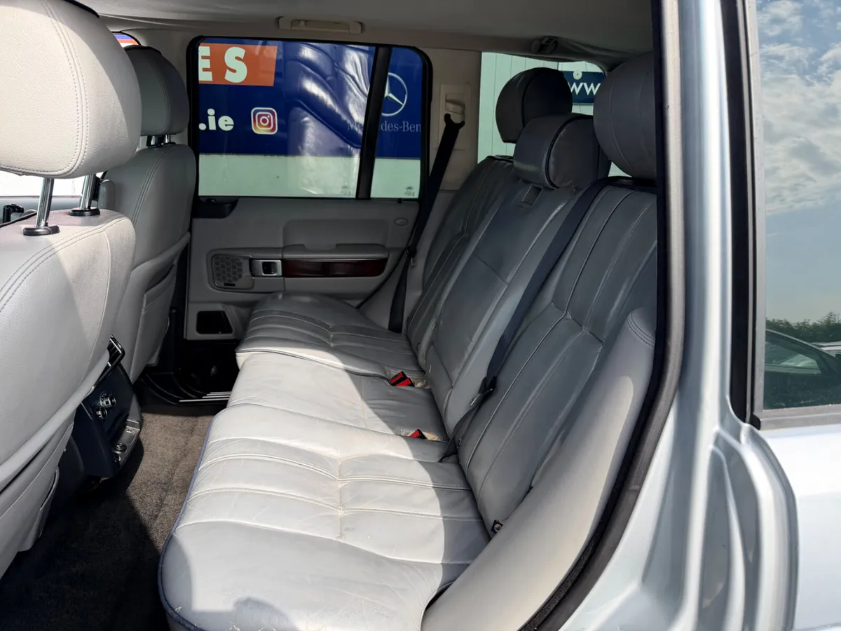 2009 RANGE ROVER 3.6 TDV8 HSE 5 SEAT CREW CAB - Image 5