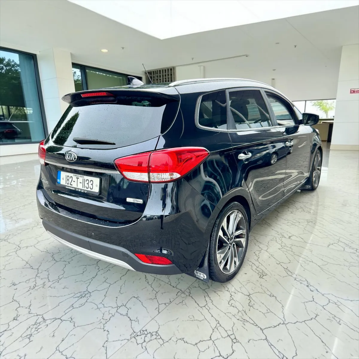 2018 Kia Carens 1.7 GSE 7-Seater - Image 4
