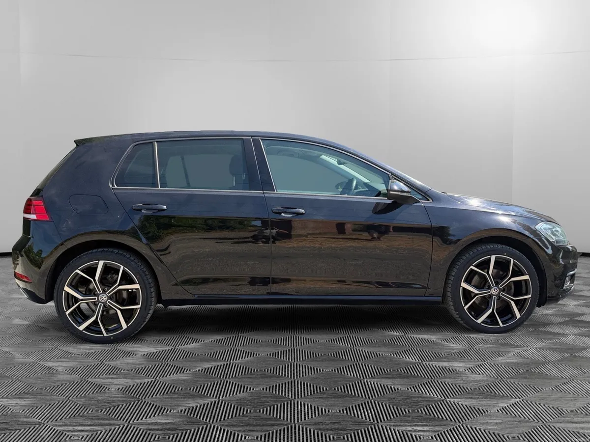 VW GOLF 2017 DSG - Image 6