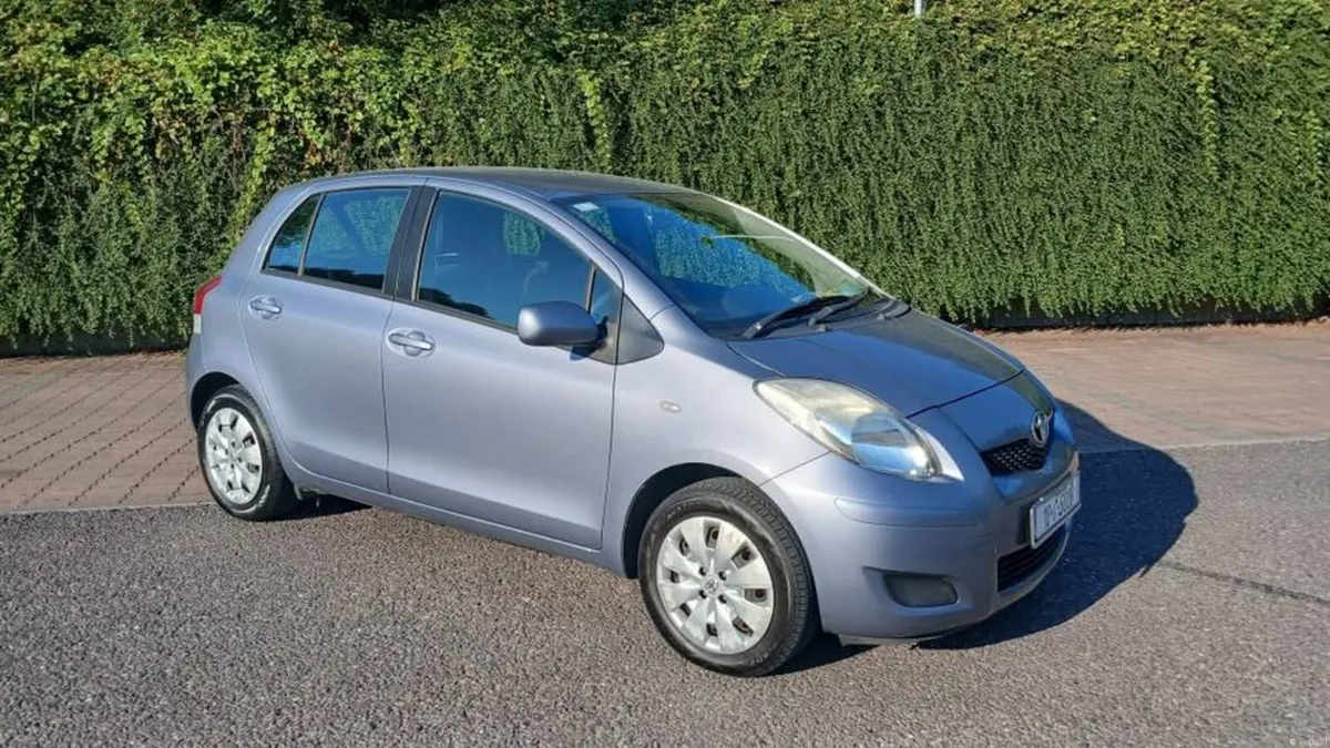 Toyota Yaris 2010 - Image 3