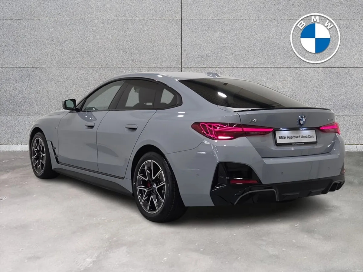 BMW i4 eDrive35 M Sport - Image 3