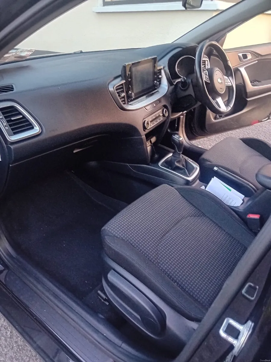 212 Kia Ceed 1.6 Diesel - Image 6