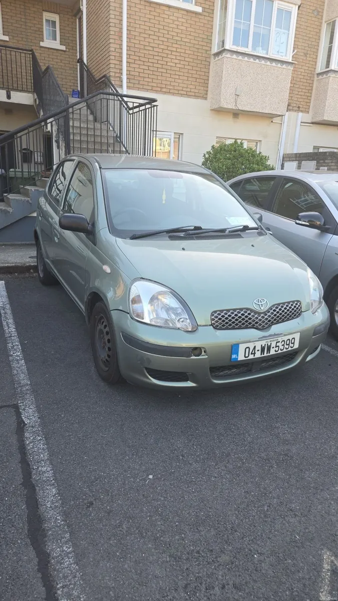 Toyota Yaris 2004 - Image 4