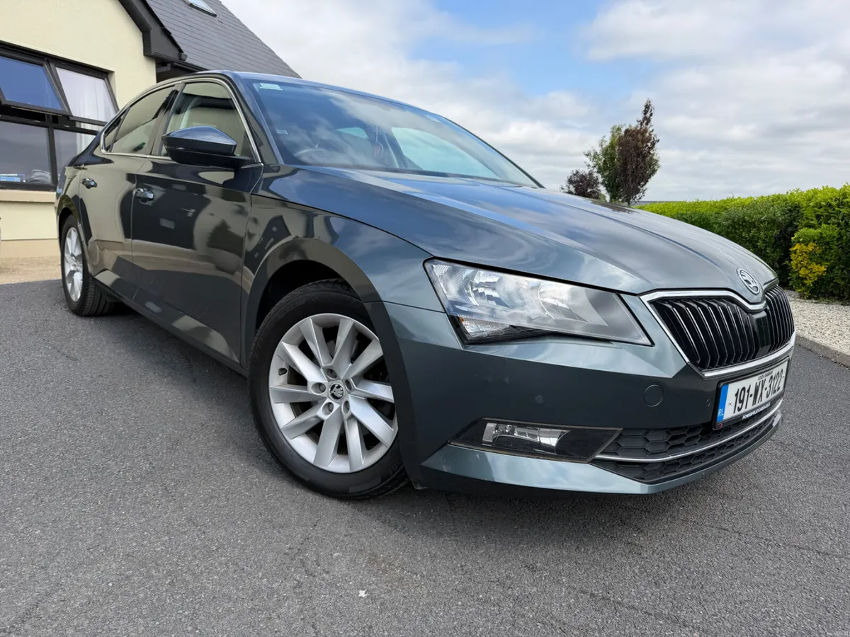 2019 Skoda Superb 2.0 Diesel 150hp SE Technology - Image 5