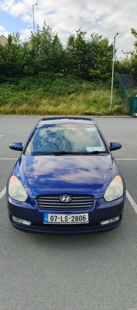 Hyundai Accent 2007 - Image 2